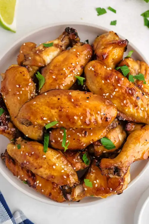 Wendy's Chicken Menu 2026: Prices, Calories & Favorites 21 Saucy Nuggs - Spicy Honey BBQ Chicken, Nuggets & More 2026
