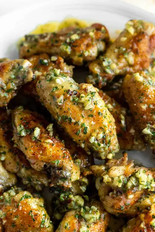 Wendy's Chicken Menu 2026: Prices, Calories & Favorites 22 Saucy Nuggs - Spicy Garlic Parm Chicken, Nuggets & More 2026